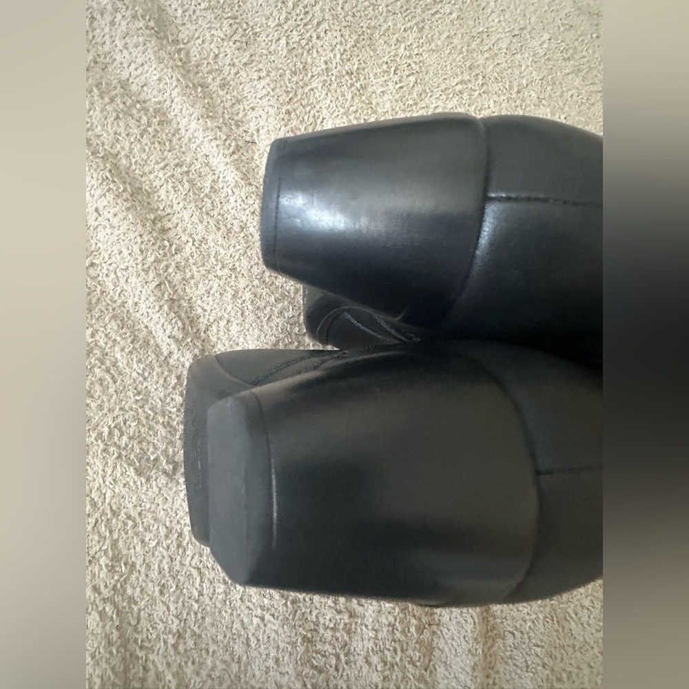 CLARKS  ANKLE BOOTIES  EMILY2 HOLLY,  BLACK LEATHER,  SIZE 10M - Picture 7 of 12